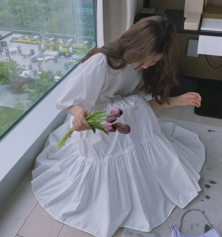 超仙白色泡泡袖连衣裙女2023年夏季新款法式初恋甜美减龄娃娃裙子